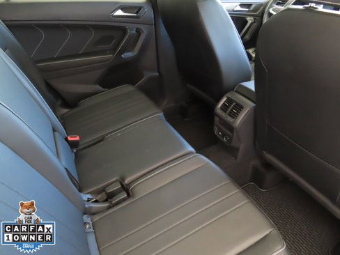 Used 2023 Volkswagen Tiguan SE R-Line image 26