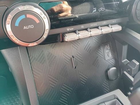 New 2025 Toyota Tacoma TRD Off-Road image 14