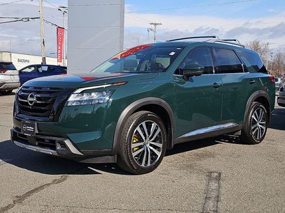 Certified 2023 Nissan Pathfinder Platinum w/ Black Appearance Package