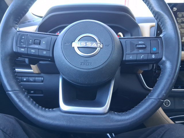 Used 2023 Nissan Rogue Platinum w/ Platinum Premium Package FWD image 12