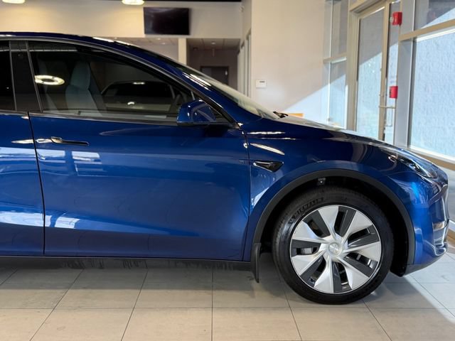 Used 2023 Tesla Model Y Long Range AWD/4WD image 16