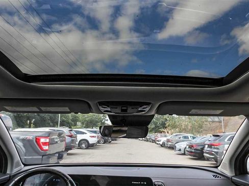 Used 2023 Kia Sportage EX w/ EX Premium Package image 12