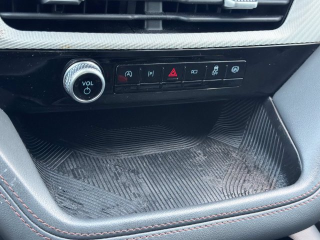 Certified 2025 Ford Explorer Active RWD image 29