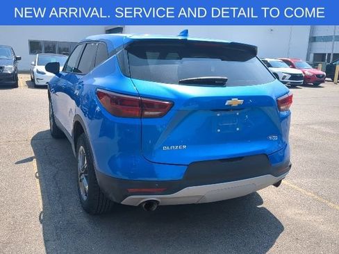 Used 2024 Chevrolet Blazer LT FWD image 2