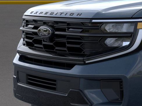 New 2026 Ford Expedition Platinum w/ Stealth Appearance Package image 17