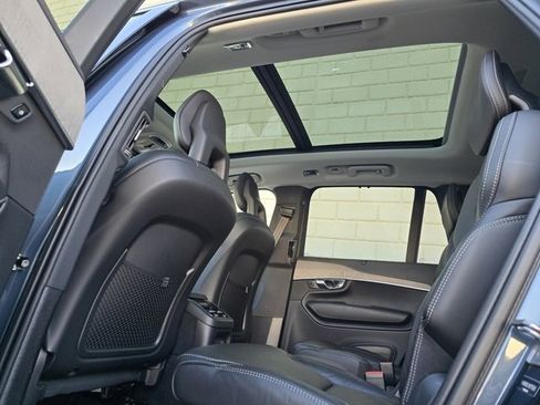 Used 2022 Volvo XC90 T8 Inscription image 36