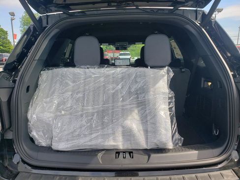 New 2026 Ford Explorer ST AWD/4WD image 5