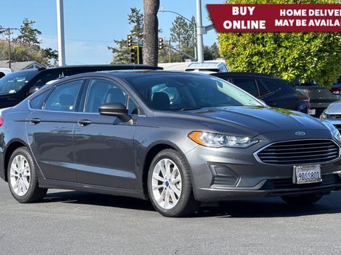 Used 2020 Ford Fusion SE FWD image 1