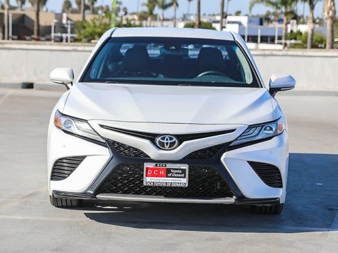 Certified 2018 Toyota Camry XSE w/ Audio Package FWD image 3