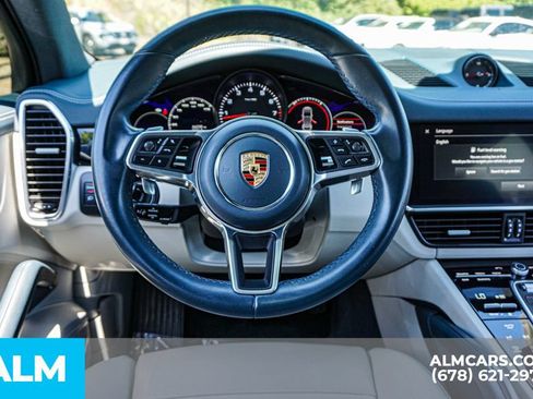 Used 2023 Porsche Cayenne AWD/4WD image 27
