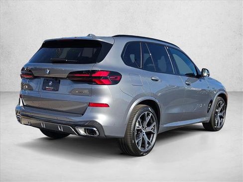 New 2026 BMW X5 xDrive40i w/ M Sport Package image 2