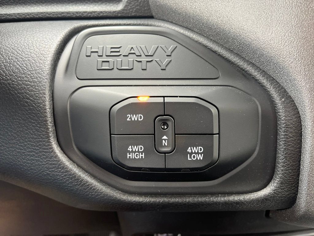 New 2025 RAM 5500 Tradesman AWD/4WD image 18