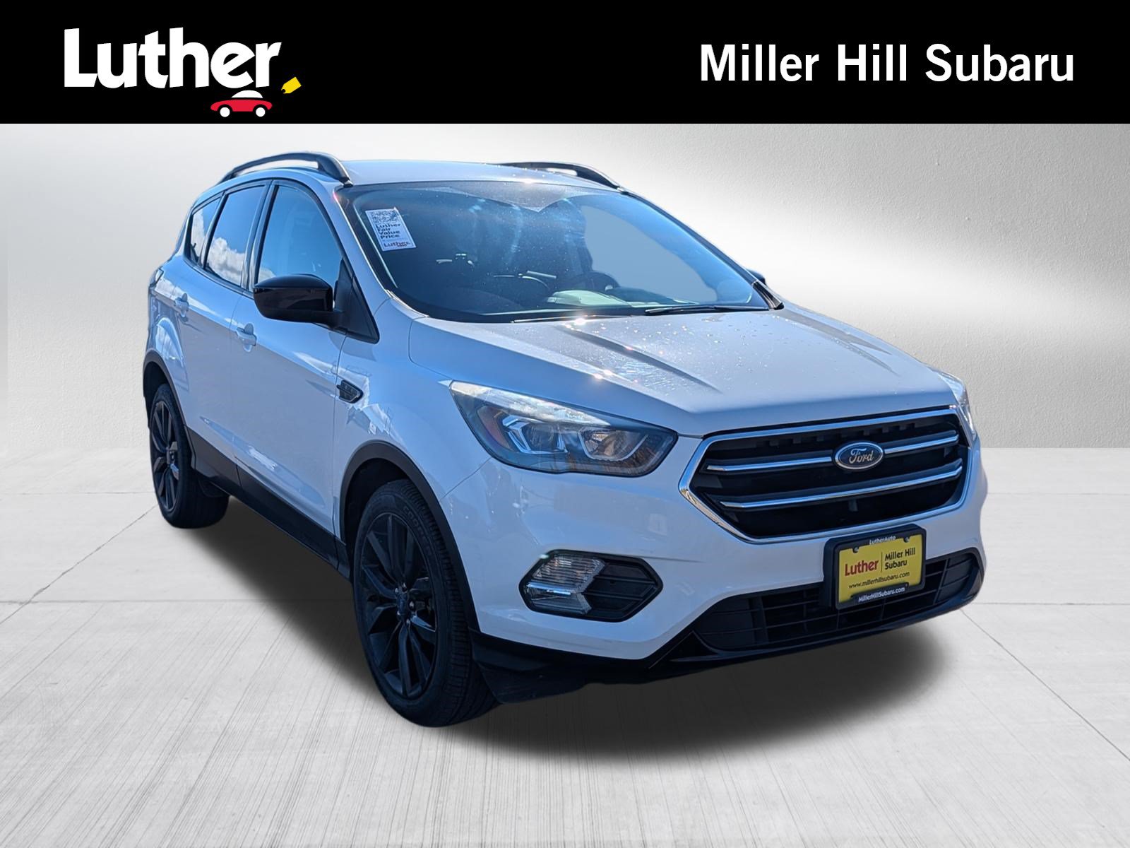 Used 2018 Ford Escape SE w/ SE Sport Appearance Package AWD/4WD image 1