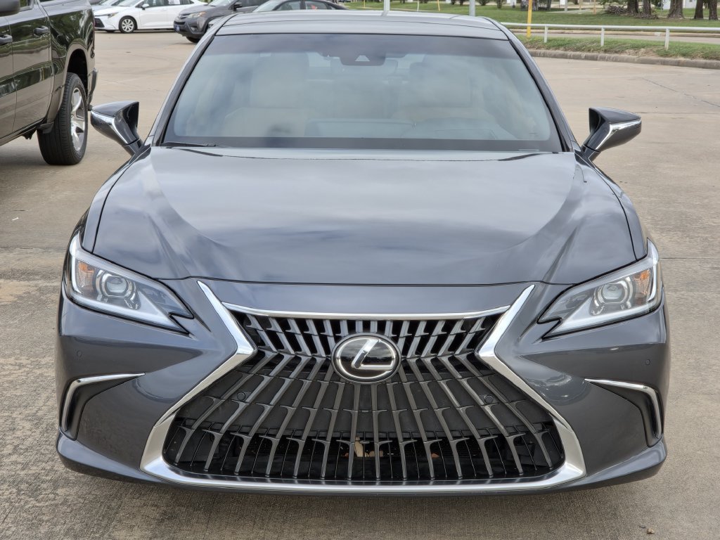 Used 2025 Lexus ES 350 w/ Premium Package FWD image 3