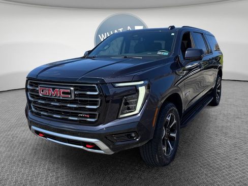 Certified 2025 GMC Yukon XL AT4 AWD/4WD image 8