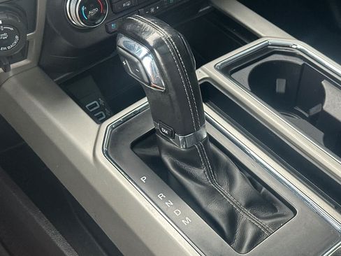 Used 2018 Ford F150 Lariat w/ Equipment Group 502A Luxury AWD/4WD image 21