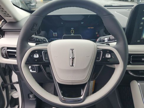 New 2026 Lincoln Aviator Premiere image 14