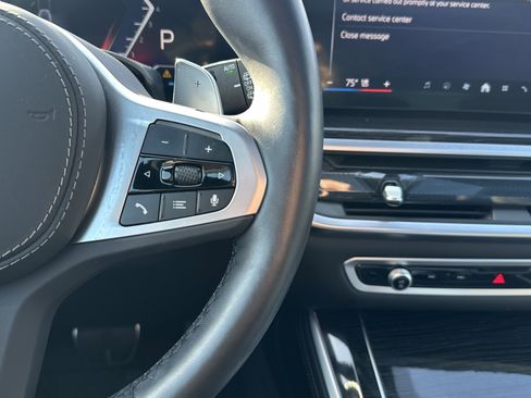 Used 2025 BMW X5 xDrive40i w/ M Sport Package image 21