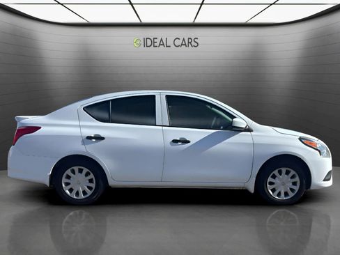 Used 2019 Nissan Versa S Plus FWD image 4
