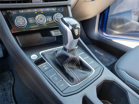 Certified 2024 Volkswagen Jetta SE image 30