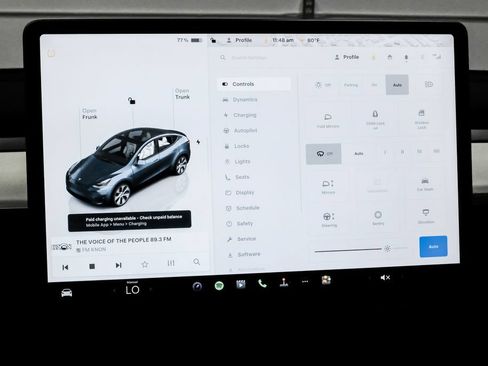 Used 2023 Tesla Model Y Long Range AWD/4WD image 25