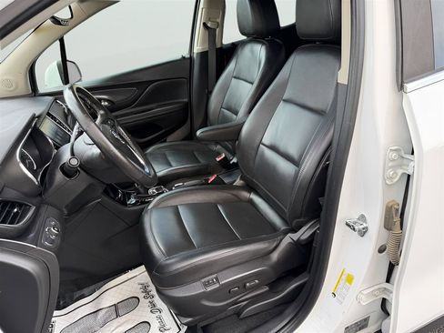 Used 2020 Buick Encore Essence image 12