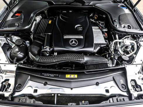 Used 2017 Mercedes-Benz E 300 image 11