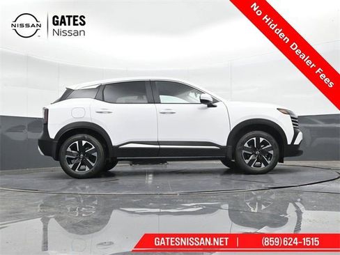 New 2025 Nissan Kicks SV image 38