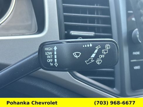 Used 2020 Volkswagen Atlas Cross Sport SE w/ Panoramic Sunroof Package AWD/4WD image 11