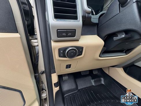 Used 2017 Ford F150 Lariat w/ Equipment Group 501A Mid AWD/4WD image 15