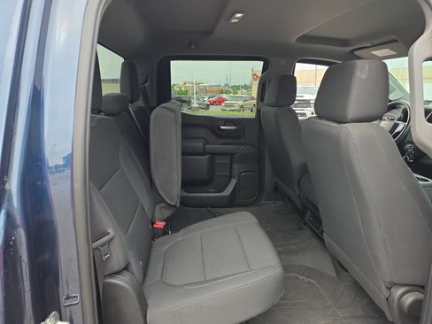 Used 2021 Chevrolet Silverado 1500 Custom w/ LPO, Dark Essentials Package AWD/4WD image 11