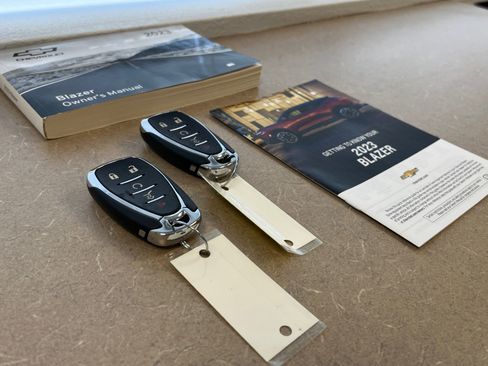 Certified 2023 Chevrolet Blazer RS w/ Driver Confidence II Package image 17