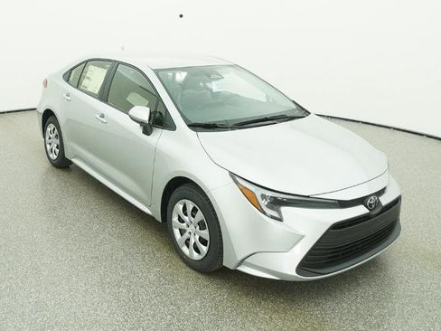 New 2026 Toyota Corolla LE image 29