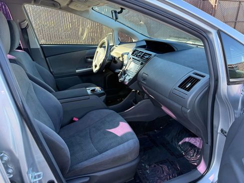 Used 2013 Toyota Prius V Two image 12