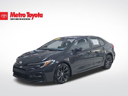 Certified 2023 Toyota Corolla SE image 2