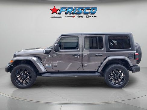 Used 2022 Jeep Wrangler Unlimited Sahara AWD/4WD image 4