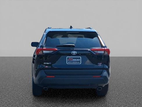 Used 2025 Toyota RAV4 XLE AWD/4WD image 5