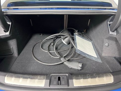 Certified 2024 Porsche Taycan GTS image 17