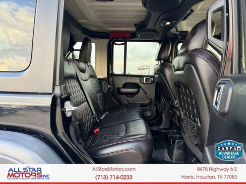 Used 2018 Jeep Wrangler Unlimited Rubicon AWD/4WD image 16
