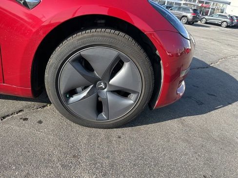Used 2018 Tesla Model 3 image 10