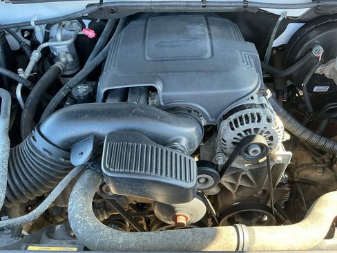 Used 2011 Chevrolet Silverado 1500 W/T image 25