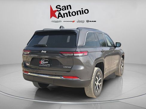 New 2025 Jeep Grand Cherokee Limited RWD image 14