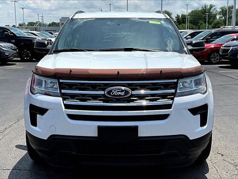 Used 2018 Ford Explorer 4WD image 2