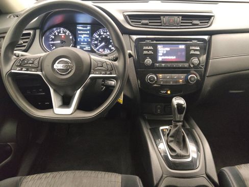 Used 2017 Nissan Rogue S AWD/4WD image 22