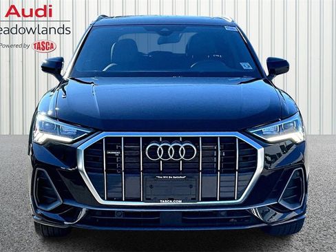 Used 2025 Audi Q3 2.0T Premium w/ Convenience Package image 2