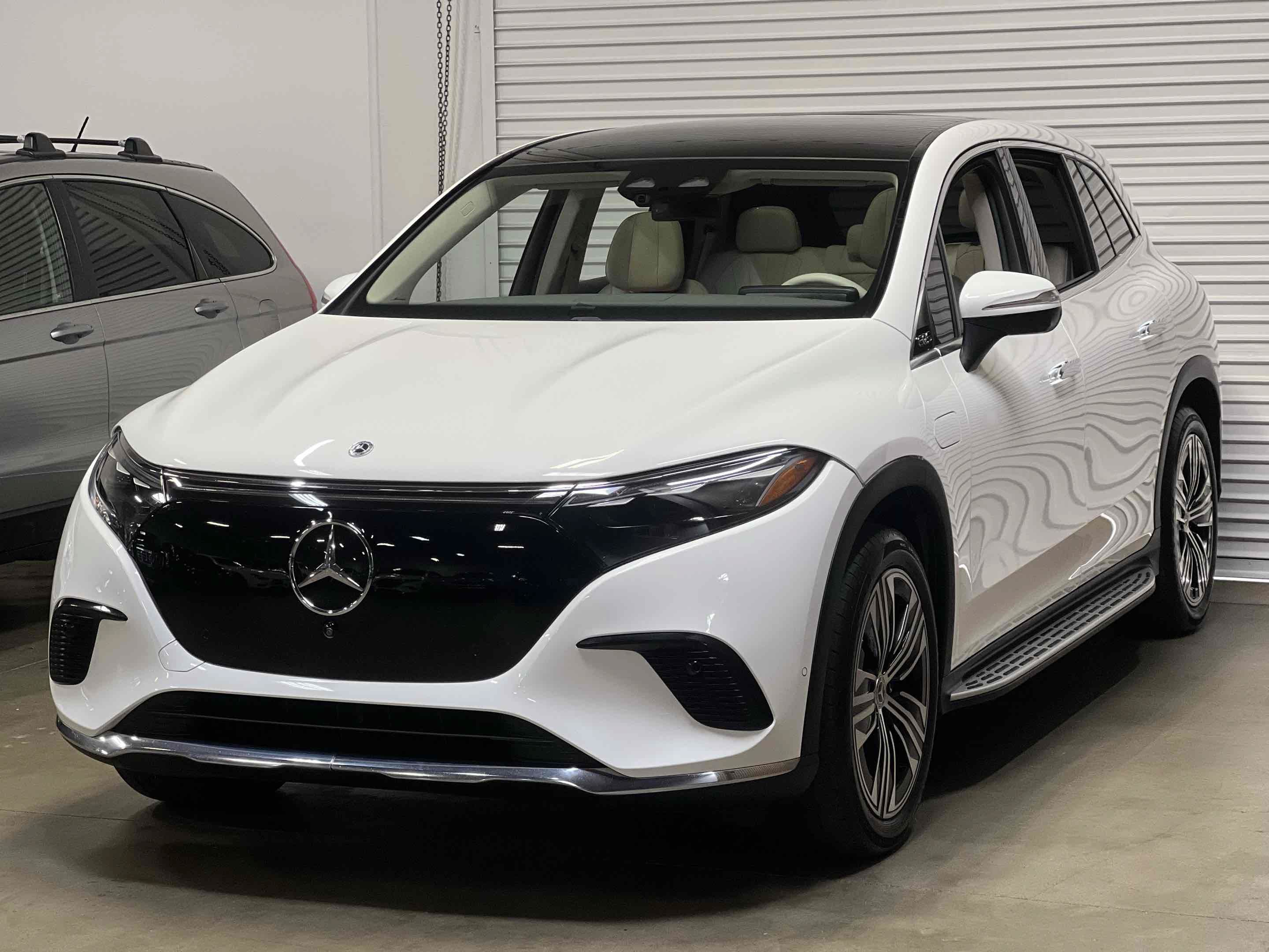 Used 2023 Mercedes-Benz EQS 450+ SUV image 12