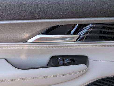 New 2026 Jeep Grand Wagoneer 4WD image 30