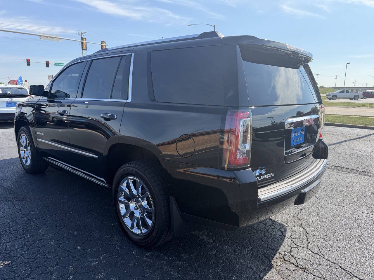 Used 2016 GMC Yukon Denali w/ Open Road Package AWD/4WD image 5