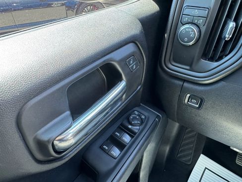 Used 2022 Chevrolet Silverado 1500 Custom RWD image 24
