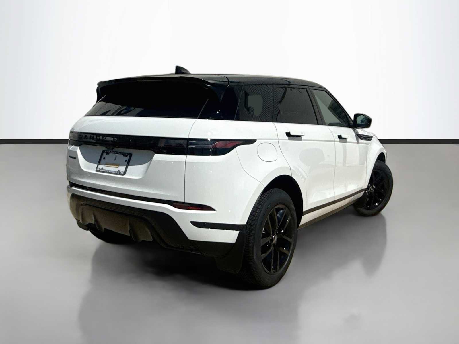 New 2026 Land Rover Range Rover Evoque S AWD/4WD image 3